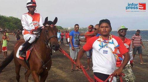 São Filipe : les chevaux de l'île de Fogo dominent les inscriptions pour la course São Silvestre 2025
