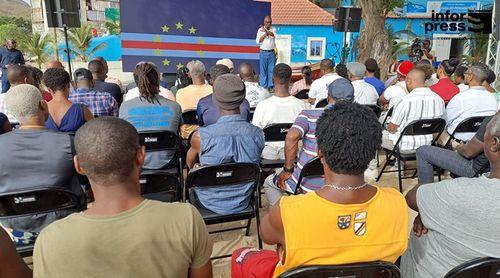 Santa Cruz:  Primeiro-ministro apresenta soluções às principais reivindicações da classe piscatória