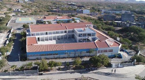 Porto Novo/Novo Ano Lectivo: Alunos da Escola Técnica João Varela abrangidos com refeição quente