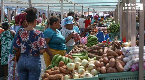 Praia: Feira de Cinzas arranca hoje e celebra a mulher e a tradição 