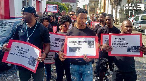 Praia: Bombeiros manifestam-se contra condições “injuriosas e precárias” e ameaçam avançar para greve