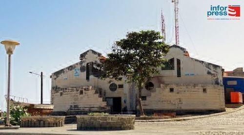 Ribeira Grande: Câmara Municipal anuncia reconstrução do mercado de peixe na Ponta do Sol