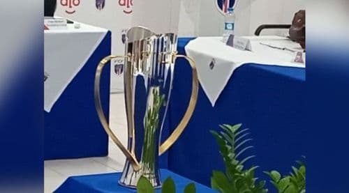 Futebol: FCF apresenta novo troféu para campeão nacional de futebol 2024/25