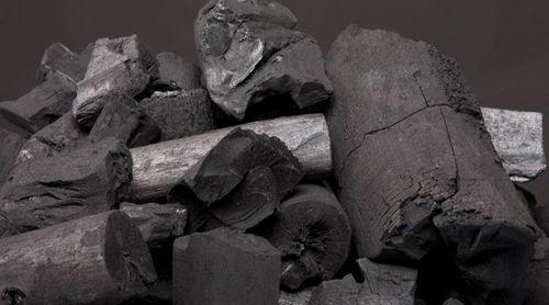 Porto Novo: Fábrica de carvão começa a laborar com produção de cinco toneladas por cada dez dias – proprietário