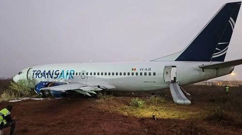 Incidente com Boeing faz 11 feridos e leva ao encerramento do aeroporto de Dacar