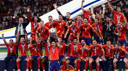 Futebol/Euro 2024: Espanha vence Inglaterra e torna-se na selecção com mais título europeu