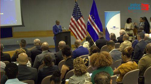 PM destaca “elevado potencial” de Cabo Verde para se posicionar como plataforma no sector do turismo