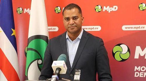 Fogo: Deputado do MpD classifica reconstrução da escola de Ribeira do Ilhéu de “desastrosa e potencialmente corrupta”