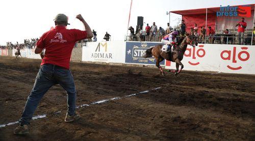 Festividades/São Filipe: Cavalos agrupados em três séries para definir os seis finalistas