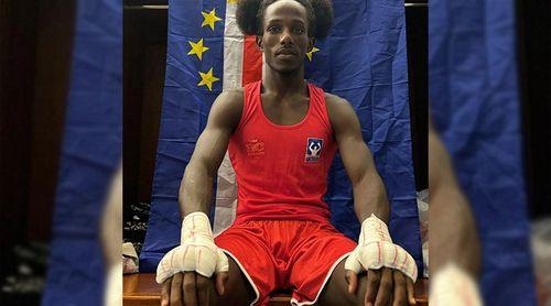 Paris’2024/Boxe: David Pina falha acesso à final e fica com medalha de bronze histórica para Cabo Verde