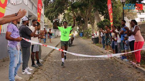 Brava/Dia do Município: Roberto Duarte é o vencedor da prova de atletismo sénior masculino