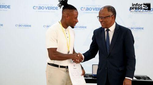 Futsal: Pany Varela condecorado pelo Governo com a Medalha de Mérito Desportivo de 2º Grau