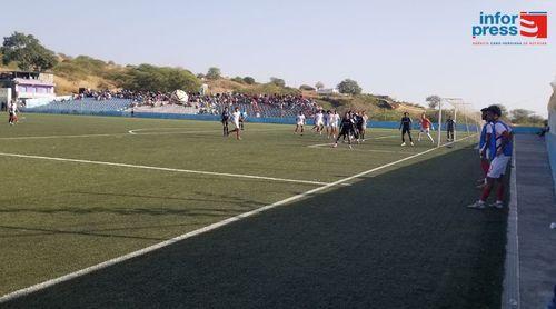 Futebol/Fogo: Académica derrota Vulcânico por 2-1 e mantém firme na liderança do regional