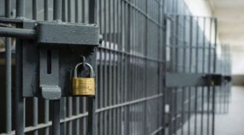 São Vicente: Tribunal decreta prisão preventiva a homem que supostamente assassinou namorada