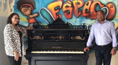 Ilha do Sal: Autarquia recebe doação de instrumentos musicais oferecidos por emigrante cabo-verdiano radicado na Itália