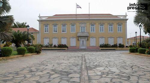 Presidentes da Guiné-Bissau, Angola e Portugal participam na cerimónia dos 50 anos de libertação dos presos políticos do Tarrafal