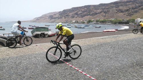 Ciclismo/São Nicolau: Leo Cosmo vence prova de estrada do campeonato regional  