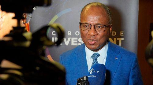 Ulisses Correia e Silva inaugura portal de transformação digital no consulado de Boston