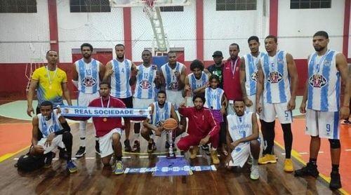Basquetebol/Campeonato CV: Real Sociedade vence (57-56) AD Barraca e sagra-se campeã de Cabo Verde