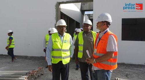 Governo satisfeito com andamento das obras do novo liceu da Várzea em fase de conclusão