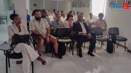 Missão médica dos EUA colabora com Hospital Agostinho Neto no campo da cirurgia de cabeça, pescoço e cirurgia ortopédica