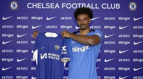 Futebol: Luso-cabo-verdiano Renato Veiga oficializado pelo Chelsea da Inglaterra