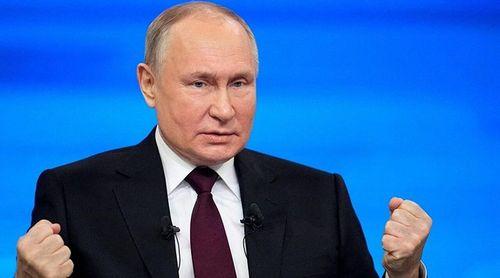 Putin assina decreto para recrutar 150 mil russos entre os 18 e os 30 anos