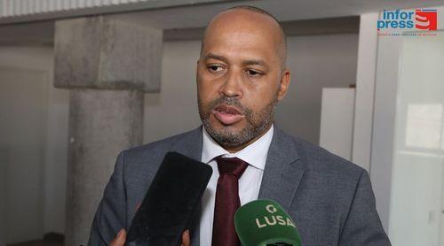 AAC preconiza aumento da percentagem de mulheres na aviação civil (c/áudio)