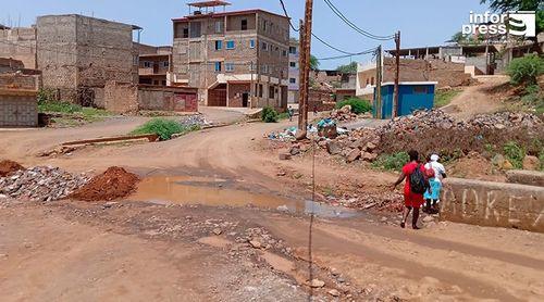 Safende: Moradores preocupados com obras inacabadas