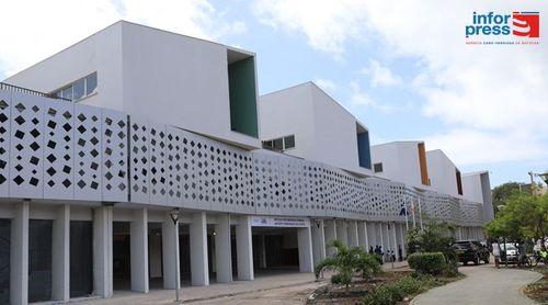 Praia: Novo Liceu da Várzea aberto oficialmente hoje para acolher comunidade educativa do bairro e arredores (c/áudio)