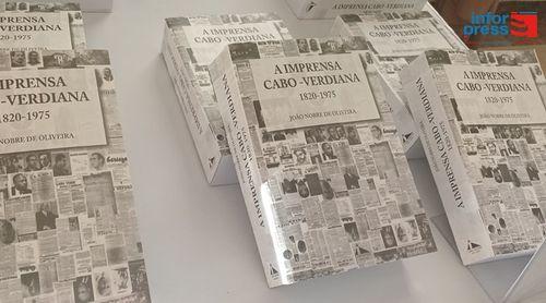 Segunda edição do livro “A Imprensa Cabo-Verdiana: 1820 – 1975” foi dada à estampa hoje na Praia