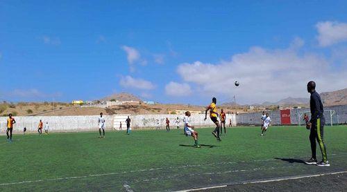 Futebol/Santiago Norte: Estrela dos Amadores e AJAC disputam final da taça