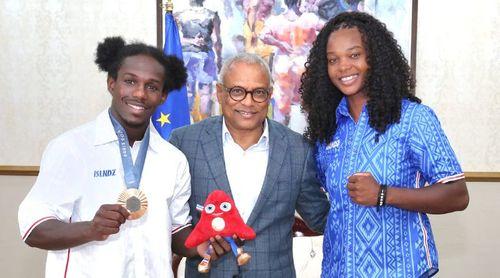 Boxe: David Pina mostra medalha olímpica ao Presidente da República