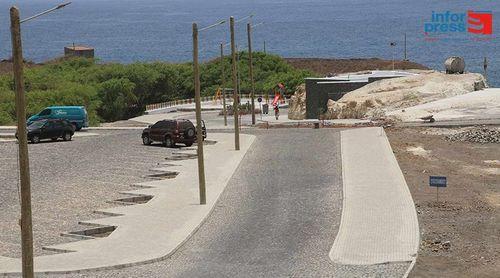 Porto Novo: Primeiro-ministro desafia autarquia a criar ofertas que atraiam investimentos privados na zona balnear de Curraletes