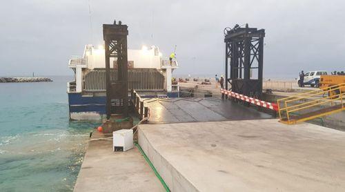 Maio: Rampa metálica do Porto Inglês volta a funcionar, mas vai precisar de intervenções preventivas sazonais