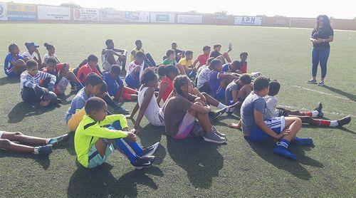 Porto Novo: Nélida Gomes diz ser gratificante estar à frente de um clube de futebol apesar de exigências e do "stress"