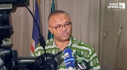 Economista defende diversificação do sector dos serviços para melhor integração regional