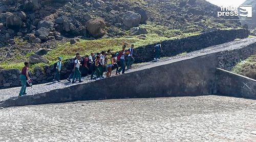 Santo Antão: Estudantes de Pinhão reivindicam transporte escolar