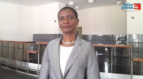 Ministra pede “actuação colectiva e coordenada" para debelar “obstáculos persistentes” no acesso à saúde