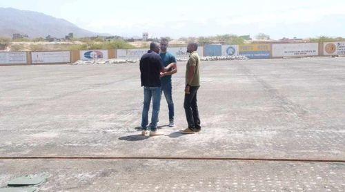 Futebol/Porto Novo:  Ministro do Desporto visita obras de manutenção e de substituição da relva do Estádio Municipal   