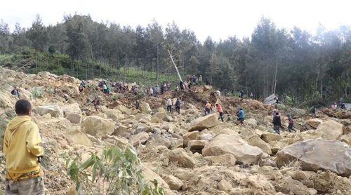 Mais de duas mil pessoas soterradas em deslizamento de terras na Papua Nova Guiné