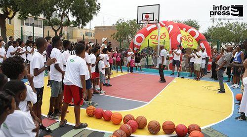 Praia: Terra Branca ganha placa desportiva de basquetebol reabilitada e inspirada num filho da casa