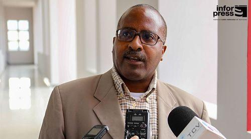 Dia Mundial do Professor:  Docente Henrique Varela apela à assunção da profissão com “responsabilidade e obrigação” (c/áudio)