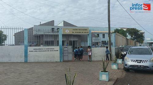 Fogo: Professores ignoram greve convocada pelos sindicatos representativa da classe