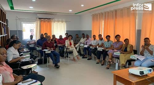 Instituto de Emprego e Formação Profissional capacita técnicos para “servir bem” os seus utentes (c/áudio)