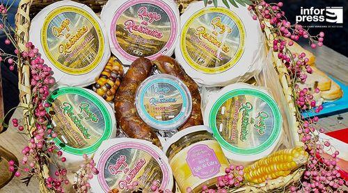 Porto Novo/Planalto Norte: Feira do queijo marcada pela caminhada ecológica e conversa sobre o produto