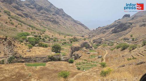 Porto Novo: Representante enaltece abertura de frente de trabalho para atenuar situação social na Ribeira dos Bodes 