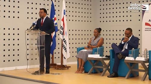 Presidente da ANMCV apela à união dos municípios e à aprovação urgente de leis estruturantes para o poder local