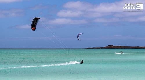 Boa Vista acolhe travessia de kitesurf e wing foil para celebrar o Dia Mundial dos Oceanos