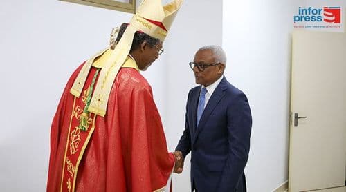 Entrada de Dom Teodoro Tavares é sinal de crescimento e maturidade do país – Presidente (c/áudio)